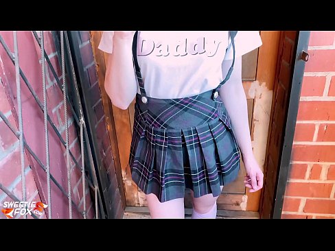 ❤️ Schoolgirl chuqur uning Dick so'radi va sinflar o'rniga fucks. ❌  seks  uz.pornpictureshq.ru ﹏